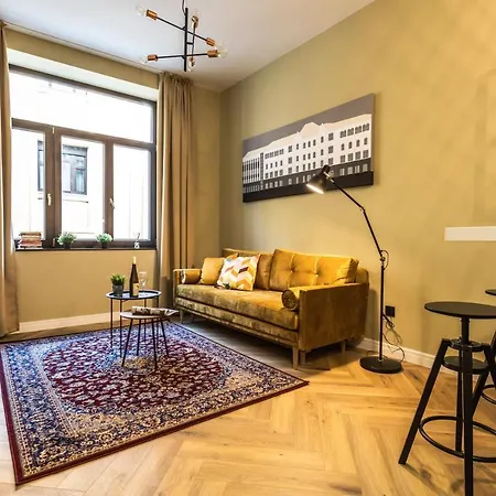 M15 Apartment